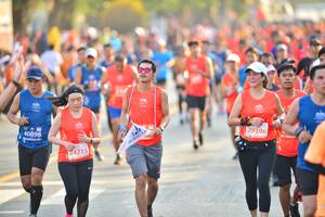 BIB: 21315, 20786
                            <button type="button" onclick="openModal(12775638)" class="btn btn-primary btn-sm float-right btn-popup" data-toggle="modal" data-target=".modal-high-quality">
                        <i class="fas fa-shopping-cart"></i> Add to Cart
                    </button>
                                            <button type="button" onclick="isThisMe(12775638, true)" class="btn btn-success btn-sm float-right btn-popup btn-isme hidden" data-toggle="tooltip" data-placement="bottom" title="นี่คือรูปของคุณใช่ไหม คลิกที่นี่เพื่อเอาเข้าอัลบั้ม">
                        <i class="fas fa-plus"></i> Add to album
                    </button>
                    <button type="button" onclick="isThisMe(12775638, false)" class="btn btn-warning btn-sm float-right btn-popup btn-isnotme hidden">
                        <i class="fas fa-ban"></i> Remove from album
                    </button>